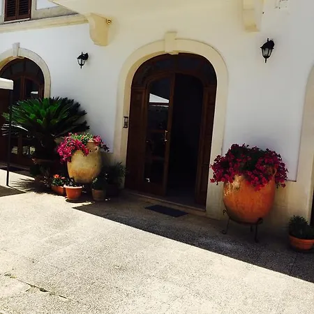 Piazza Umberto Apartment