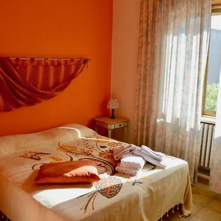 Piazza Umberto Apartment *